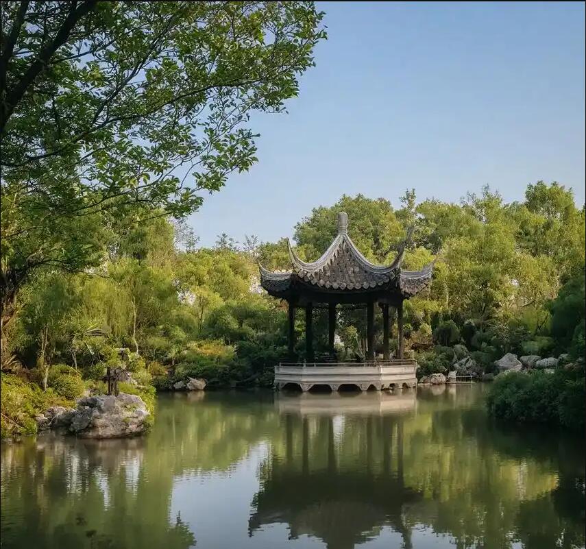 额尔古纳埋没餐饮有限公司